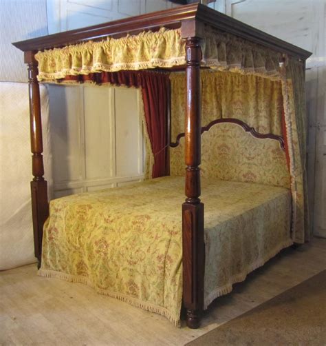 Today's canopy beds generally fit into one of two categories: Large Victorian Mahogany 6ft Four Poster Bed | 320534 ...