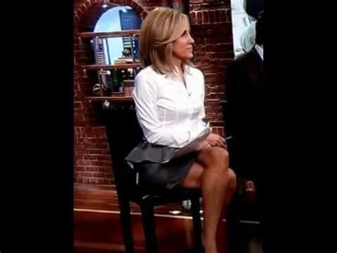 Alisyn Camerota Legs Tanned And Toned On Cnn Youtube