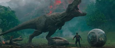 Watch Chris Pratt Evades Dinosaur Stampede In ‘jurassic World Fallen