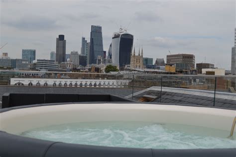Hot Tub On Roof Terrace With Views Over London S Skyline Pergola Plans Hot Tub Roof Terrace