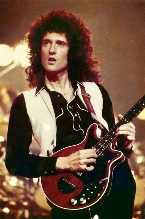 Pin By Reb On Celeb Brian May Queen Brian May Brian May Queen Band