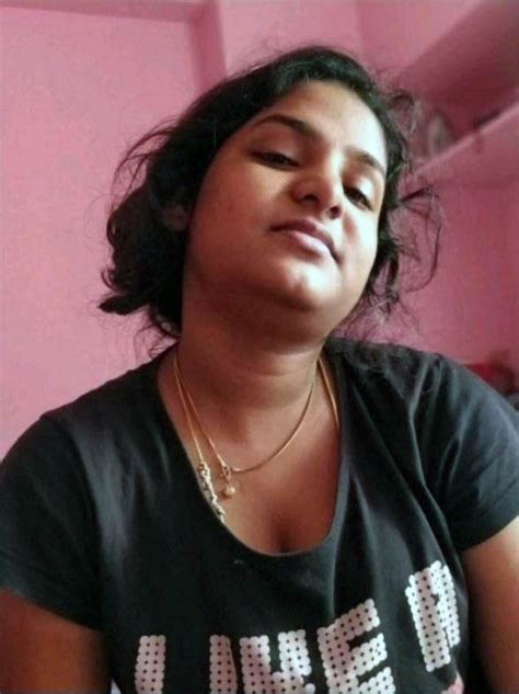 Tamil Chubby Horny Wife Nude Selfie Leaked Femalemms