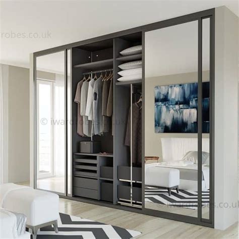 Our mirrored door wardrobes in london are a very popular choice for customers who are looking for a modern wardrobe or for homeowners who prefer a traditional look. Fitted Mirror Sliding Door Wardrobe in Islington | i ...