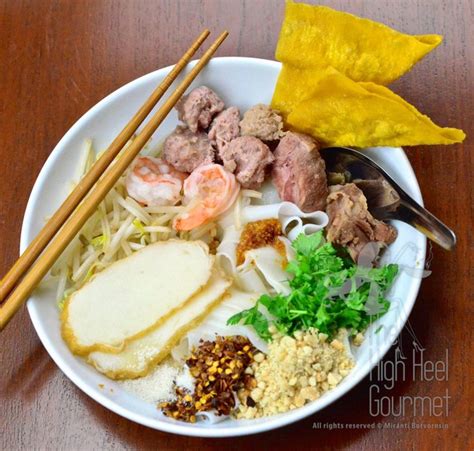 Thai Pork Noodles Guay Tiew Moo Pork Noodles Everyday Food Thai Noodles
