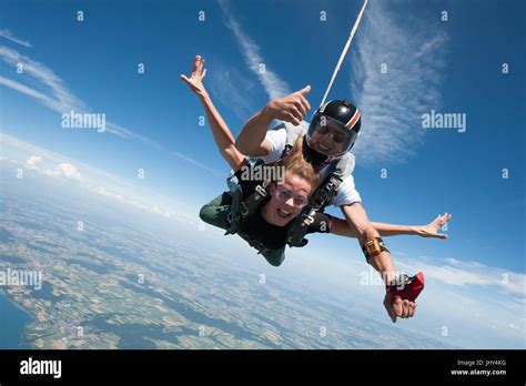 Skydive Hi Res Stock Photography And Images Alamy