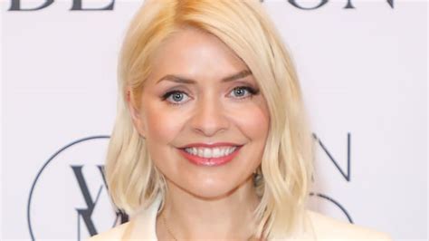 Holly Willoughby Shares Incredibly Rare Glimpse Of Stunning Kitchen
