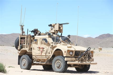 827604 2016 17 Hmmwv M1165a1 Special Ops Humvee Machine Guns