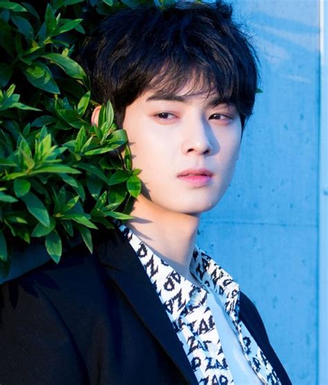 Cha eun woo (차은우) real name: The 10 Most Fashionable Boys in the K-Pop World | Spinditty