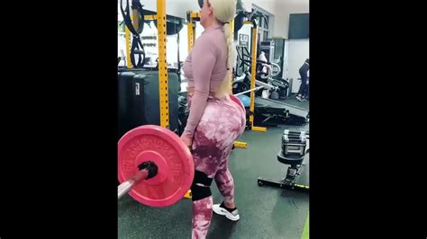 The Biggest Booty In The Gym Youtube