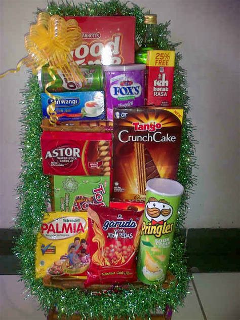 Klikindomaret menjual makanan dan menyediakan kebutuhan untuk isi dapur hingga ke meja makan anda mulai dari bahan masakan, fresh food, makanan beku, makanan kaleng, makanan instan, sarapan, cemilan & biskuit hingga cokelat & permen. TOKO PARCEL MURAH: KATALOG PARCEL LEBARAN DI MEDAN 2013