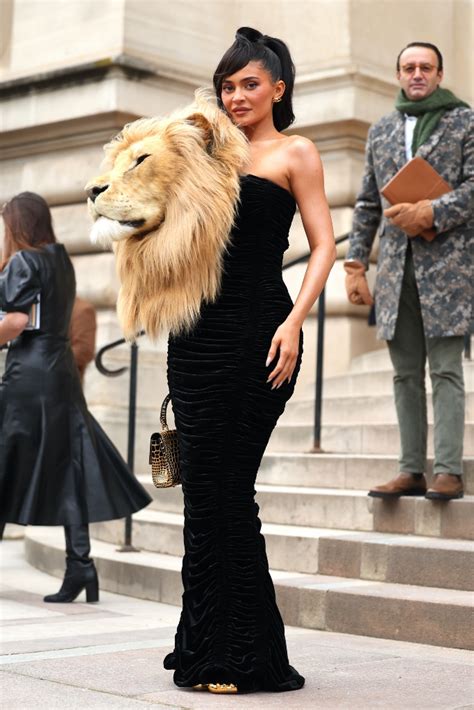 Kylie Jenner Roars In Dramatic Lion Head Dress At Schiaparelli Show Footwear News