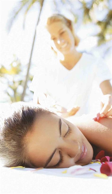 Pin By Nettiaikafi On Spa And Massage Girls Weekend Massage Room Beach Combing