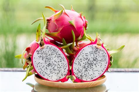 9 Amazing Health Benefits Of Dragon Fruit Healthwire