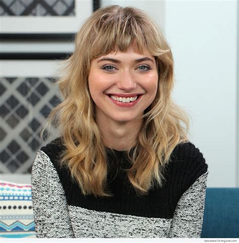 Imogen Poots Bangs In 2021 Curly Hair With Bangs Imogen Poots