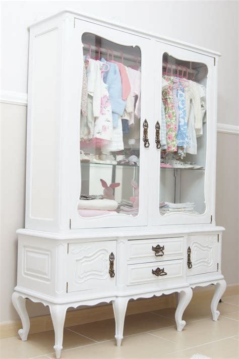 Another feature you might consider is a closet hutch. PP: The Ribbon Retreat | Yesterday On Tuesday