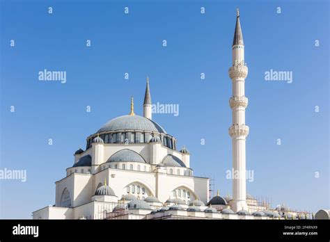 Dome And Minaret Of Sharjah Masjid Mosque The New Sharjah Mosque The