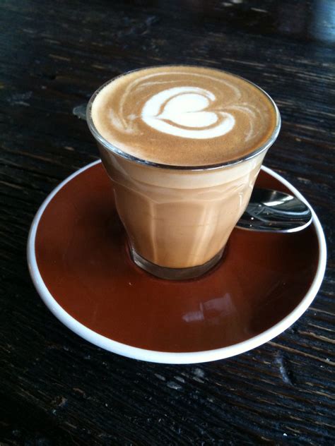 Try volluto as a piccolo latte. Piccolo Latte | Paul Hagon | Flickr