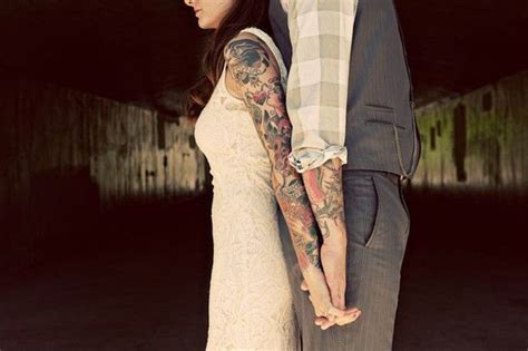 20 Tattooed Brides With Modern Style Mywedding Brides With Tattoos