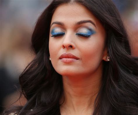 Aishwarya Rai Ojos Ahumados En Azul Festival De Cannes Peinados Y