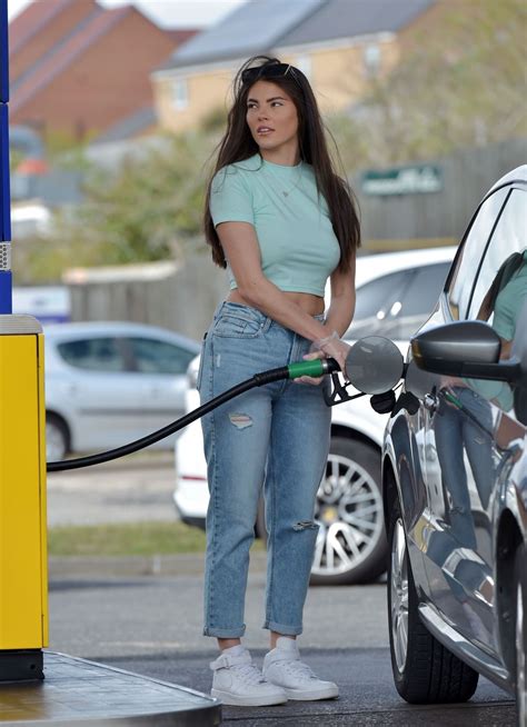 Rebecca Gormley In A Cropped T Shirt Getting Gas In Newcastle 0407
