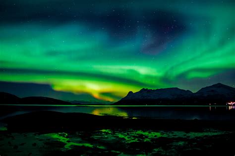 The Best Time To See Northern Lights In Norway - Manhattanite Norway