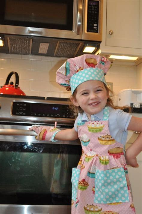 Kids Apron Chef Hat Oven Mitt Cooking Princess Kids Apron Sewing