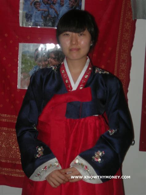 korean girl in hanbok knowthymoney