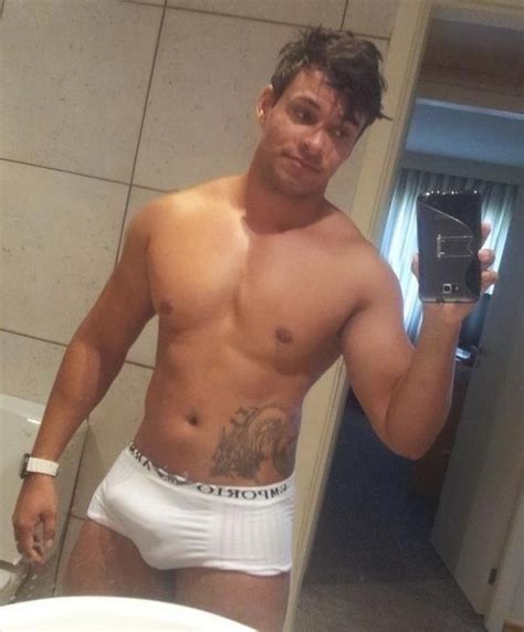 Tumblr Amateur Male Mirror Pic Eatlocalnz