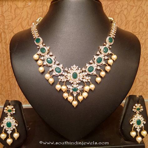 22k Gold Light Weight Emerald Necklace Set South India Jewels