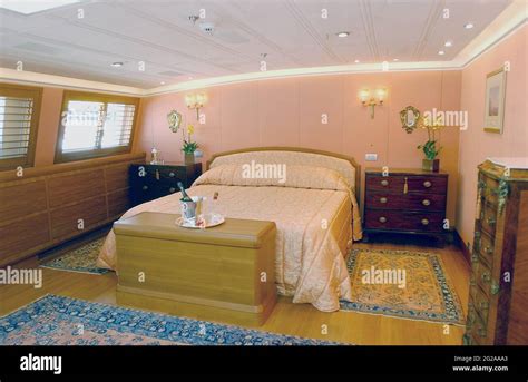 The Master Bedroom Aboard Mirabella V The World Largest Single Masted