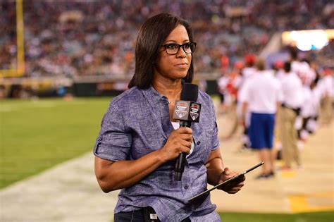 Lisa Salters On Kareem Hunts Espn Interview I Really Could Feel His Remorse Off Camera The