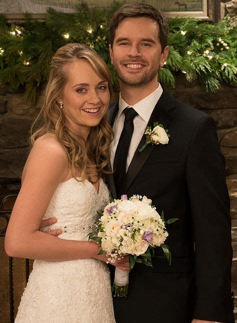 Amber marshall, shown here with her fiancé shawn, was voted canada's screen star by fans. chambre amy d haertland - Recherche Google | Heartland amy ...