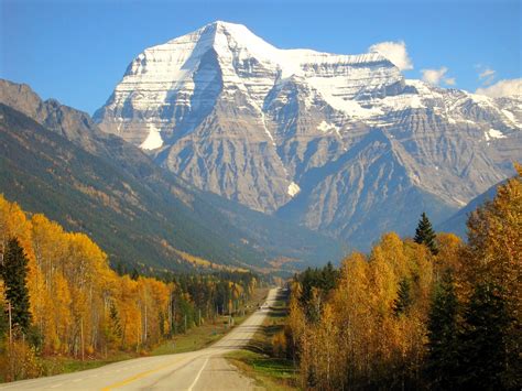 Mount Robson From The Highway Natural Landmarks Tours Places
