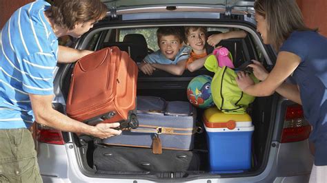cinco consejos para cargar adecuadamente el equipaje en el auto rumbo a las vacaciones infobae