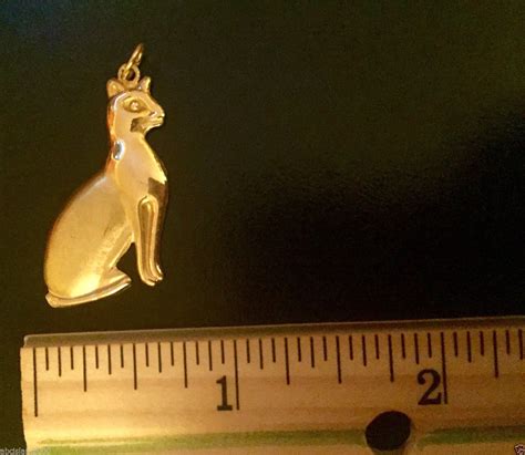 Egyptian Hallmark 18 K Gold Charming Pendant Egypt Pharaos Sacred Cat