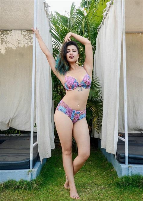 Nyra Banerjee Madhuurima Sizzles In Bikini Ritzystar