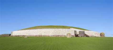 Newgrange And Knowth The Boyne Valley Drive