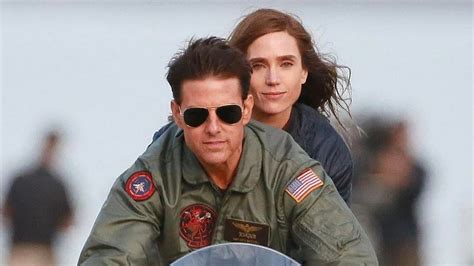 Top Gun 2 Trailer Released Tom Cruise Returns In ‘top Gun Maverick