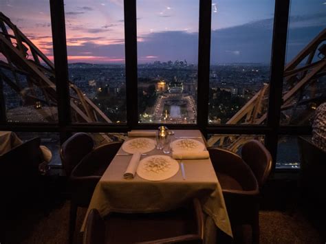 Top 10 Restaurants Near The Eiffel Tower Hellotickets