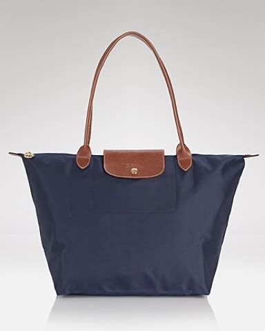 Original longchamp hobo bag tasche navy la pliage umhängetasche. How to spot a fake Longchamp Le Pliage Bag | High Street ...