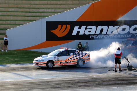 Drag Racing And Car Burnout Pictures Photos Of Huge Burnouts And Quarter