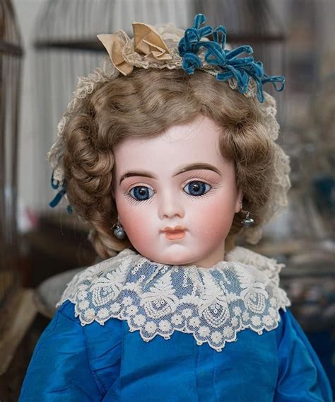 Bru Sold 5600 Antique Dolls Vintage Dolls Beauty Secrets Beauty