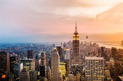 With an estimated 2019 population of 8,336,817 distributed over about 302.6 square miles (784 km2). New York kostenlos erleben - die 10 besten Tipps | Urlaubsguru