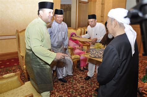 Ydpagongbodyguard #sultanmuhammadv sultan muhammad ke v kelantan, tuanku faris petra berkenan berangkat. The Kelantan Insider: SULTAN MUHAMMAD KE-V MENGHADIRI ...