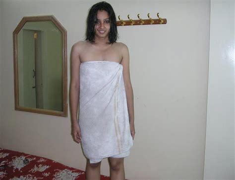 Hot And Beauty World Indian Girls Wearing Wet Dress