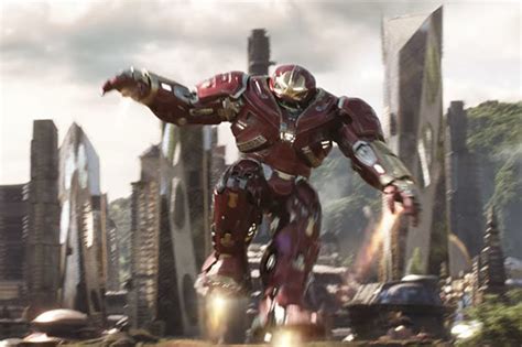 Avengers Infinity War Hulkbuster Armour Is Hiding Huge Spoiler Daily
