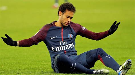 nejˈmaʁ dɐ ˈsiwvɐ ˈsɐ̃tus ˈʒũɲoʁ; 'Mundo Deportivo' dice que Neymar quiere volver al ...