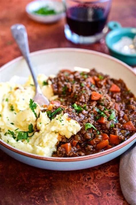 21 Slow Cooker Recipes With Ground Beef And Potatoes Happy Muncher