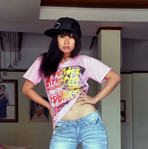 Myanmar Beautiful Girl Su Yamin S Hot Style And Fashion