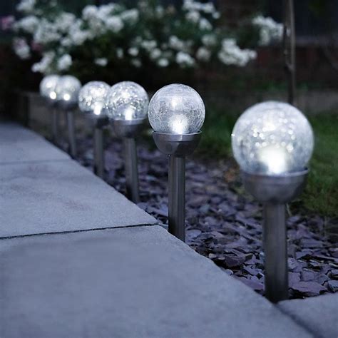 Gardenwize Garden Outdoor 8cm Crackle Glass Ball Stake Solar Led Light